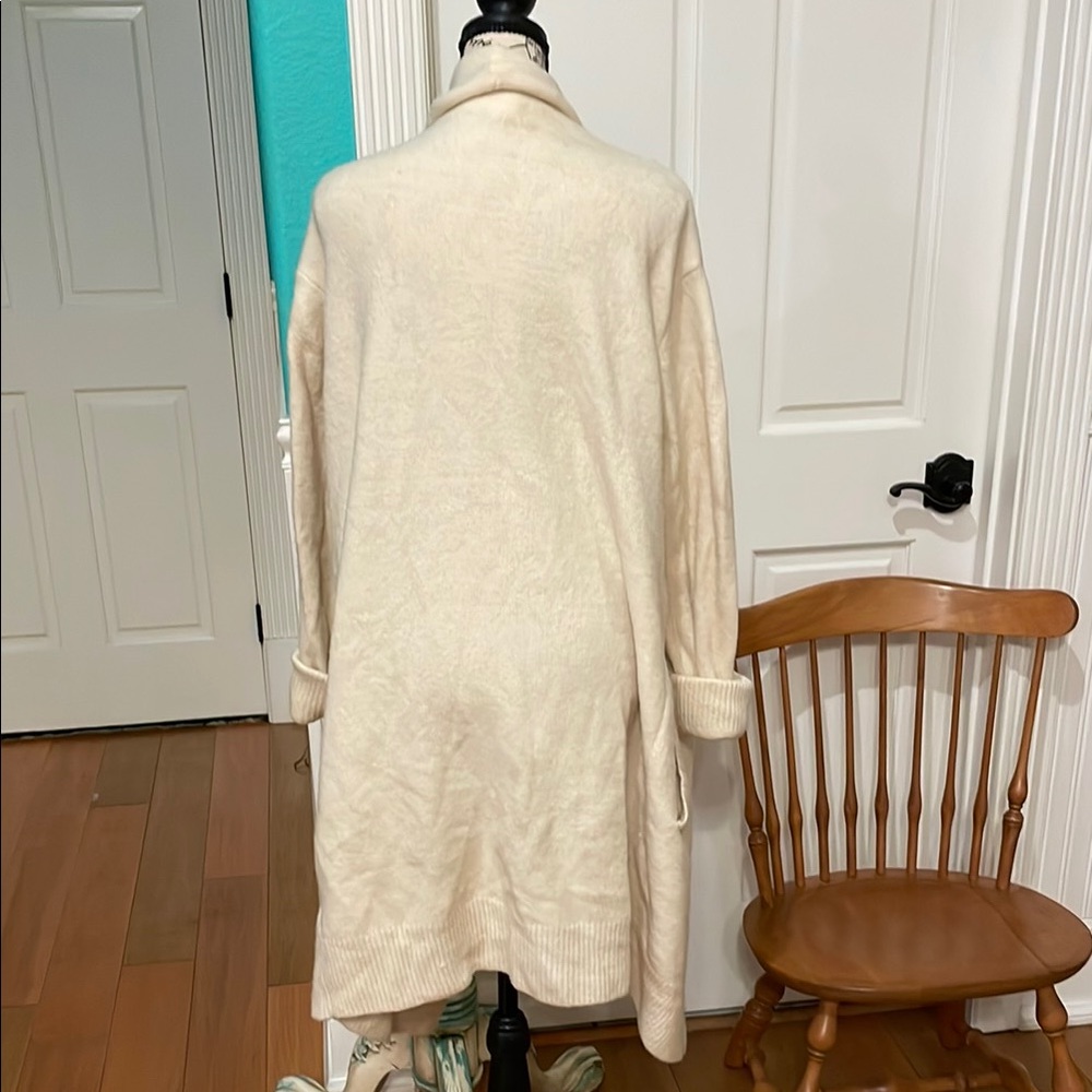 Women's Cream Open Front Sweater - Picture 4 of 4